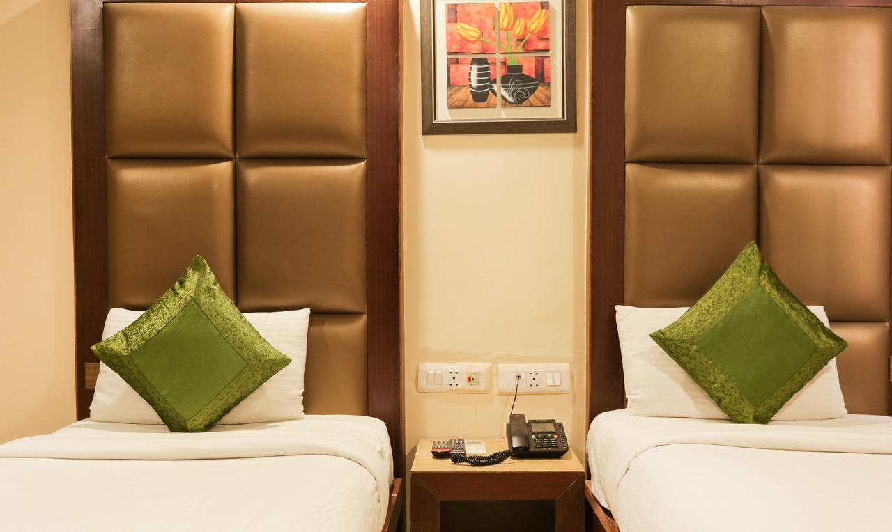 Hotel Balsons International Nowe Delhi Zewnętrze zdjęcie